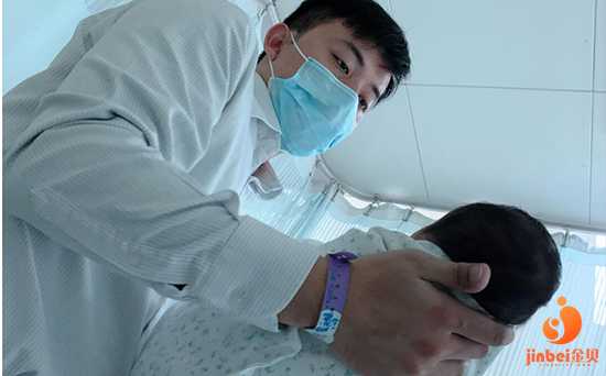 供卵北京代孕怎么联系,北京能做三代试管供卵的公立医院有哪些？附医院名单